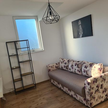 Luxury Apartments Mall Area Bacau Exterior photo